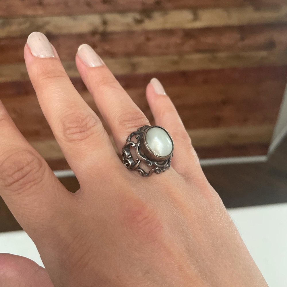 Vintage genuine mabe Pearl ring size 6